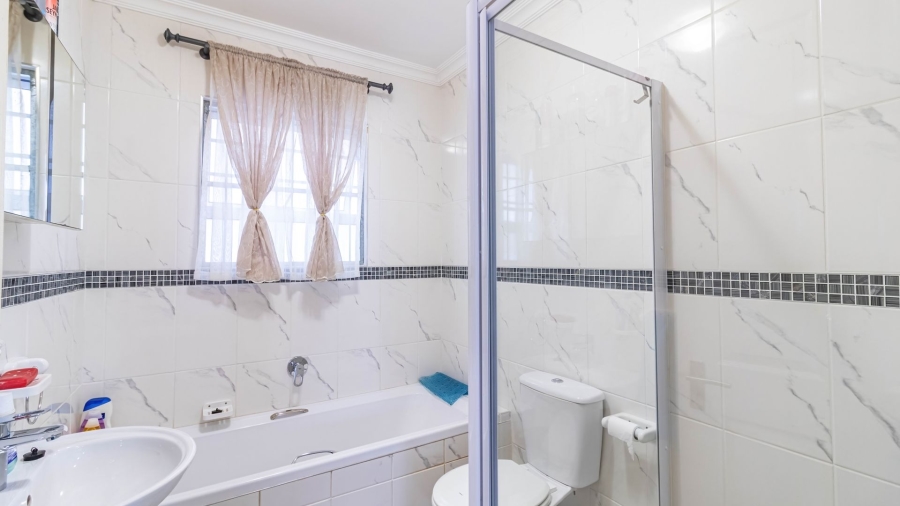 3 Bedroom Property for Sale in Nahoon Valley Park Eastern Cape